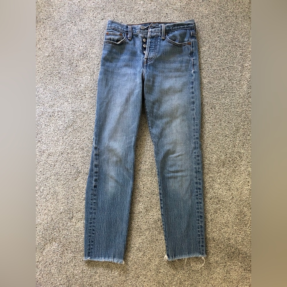 Levi’s Wedgie High-Rise Straight Jeans